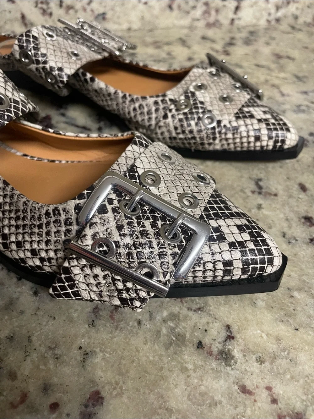 Steve Madden Graya Snakeskin Buckle Slingback Flats point toe woman 9.5